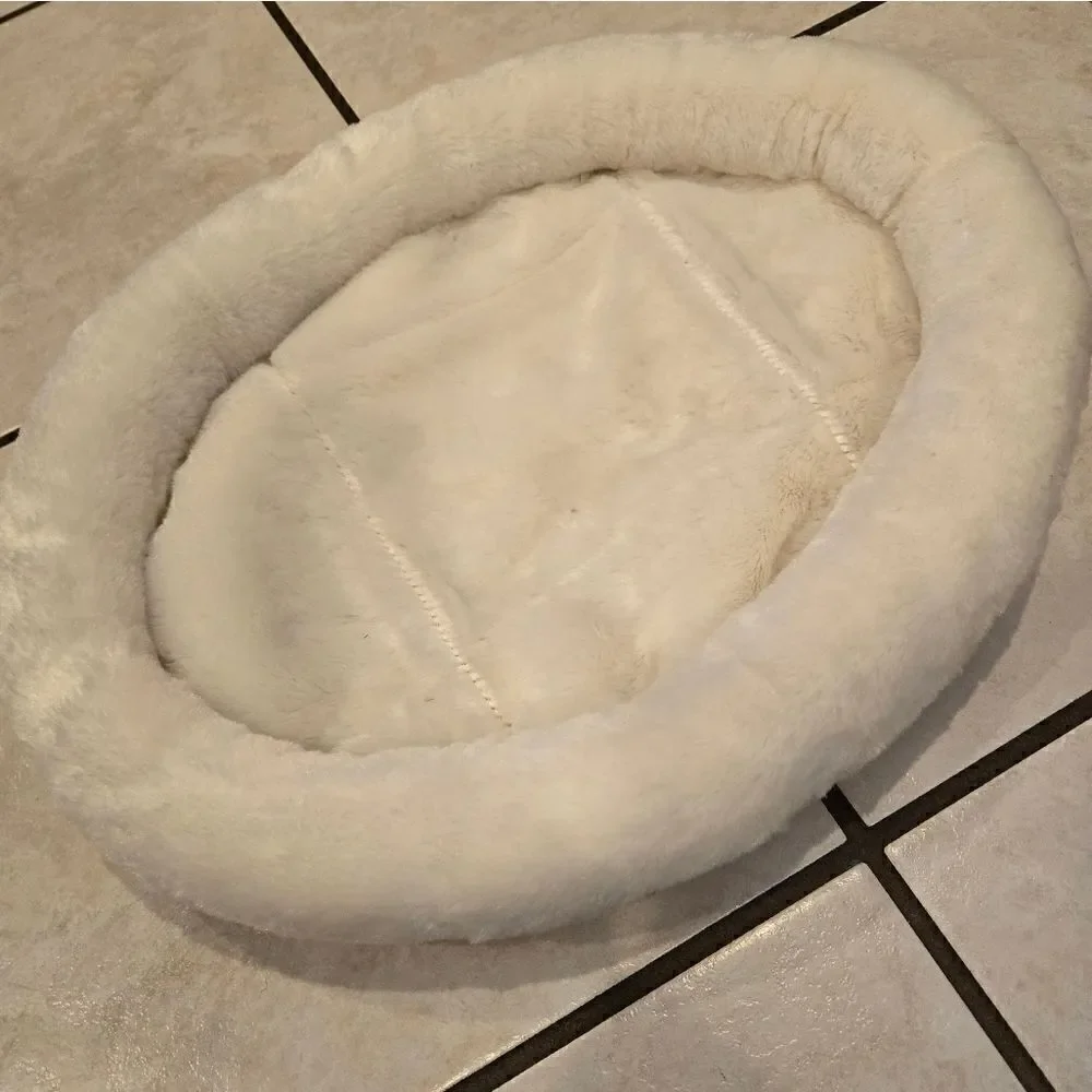 Cat Bed Plush 18 x 12